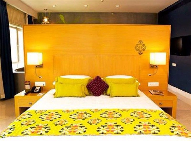 The Beatle Hotel Mumbai Exterior foto