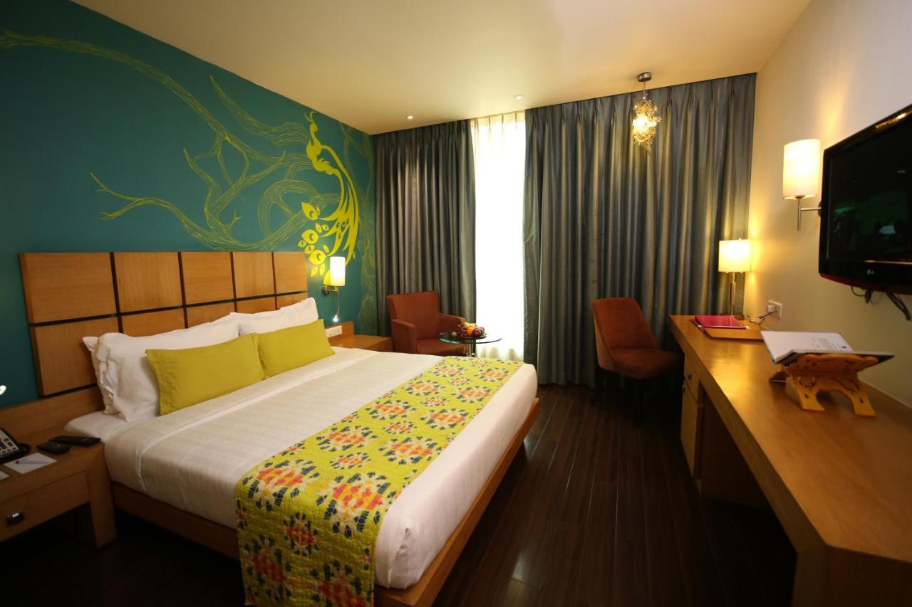 The Beatle Hotel Mumbai Exterior foto